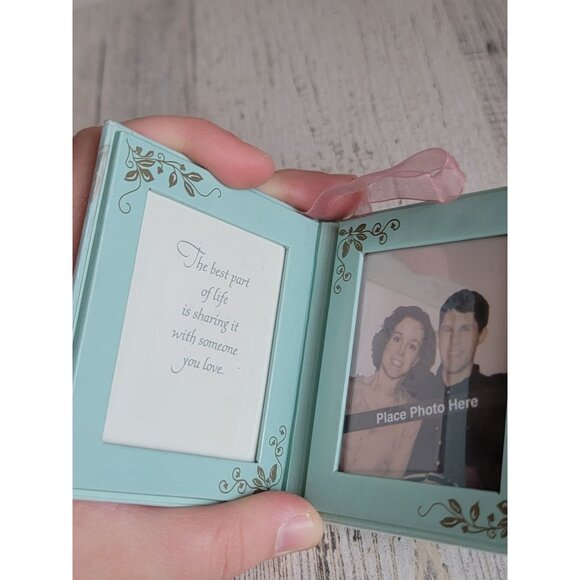 Hallmark our love story photo holder ornament Xmas vintage - Picture 4 of 5